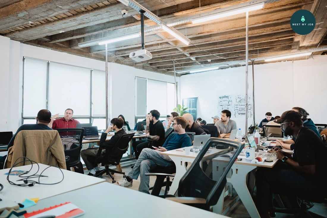 Image de présentation de l'article BeCode : des formations tech gratuites, et désormais davantage de services pour les entreprises