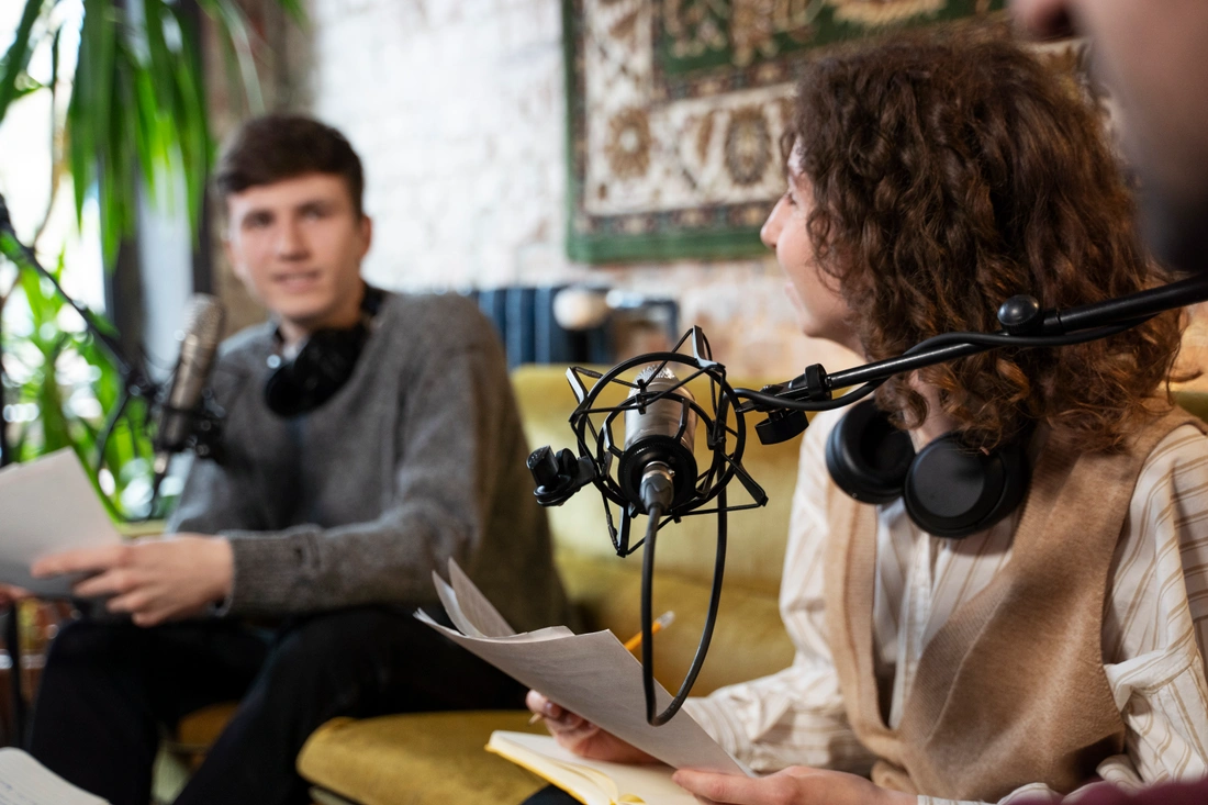 Image de présentation de l'article Ces podcasts qui font du bien : notre sélection engagée !